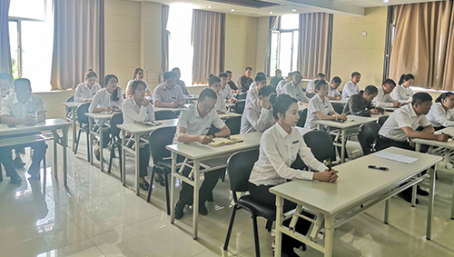 城區(qū)運(yùn)營部召開“優(yōu)質(zhì)服務(wù)、安全運(yùn)營”安全服務(wù)培訓(xùn)會